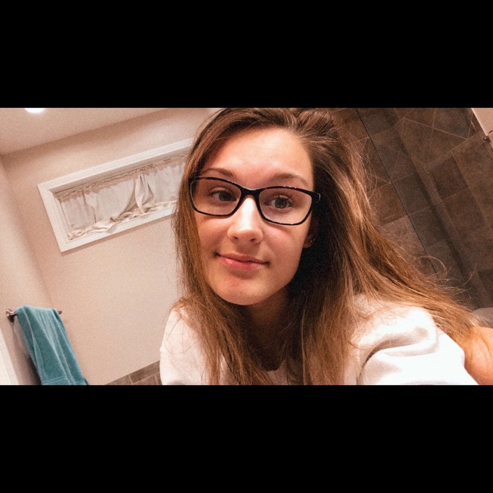 Meet your Posher, Calen